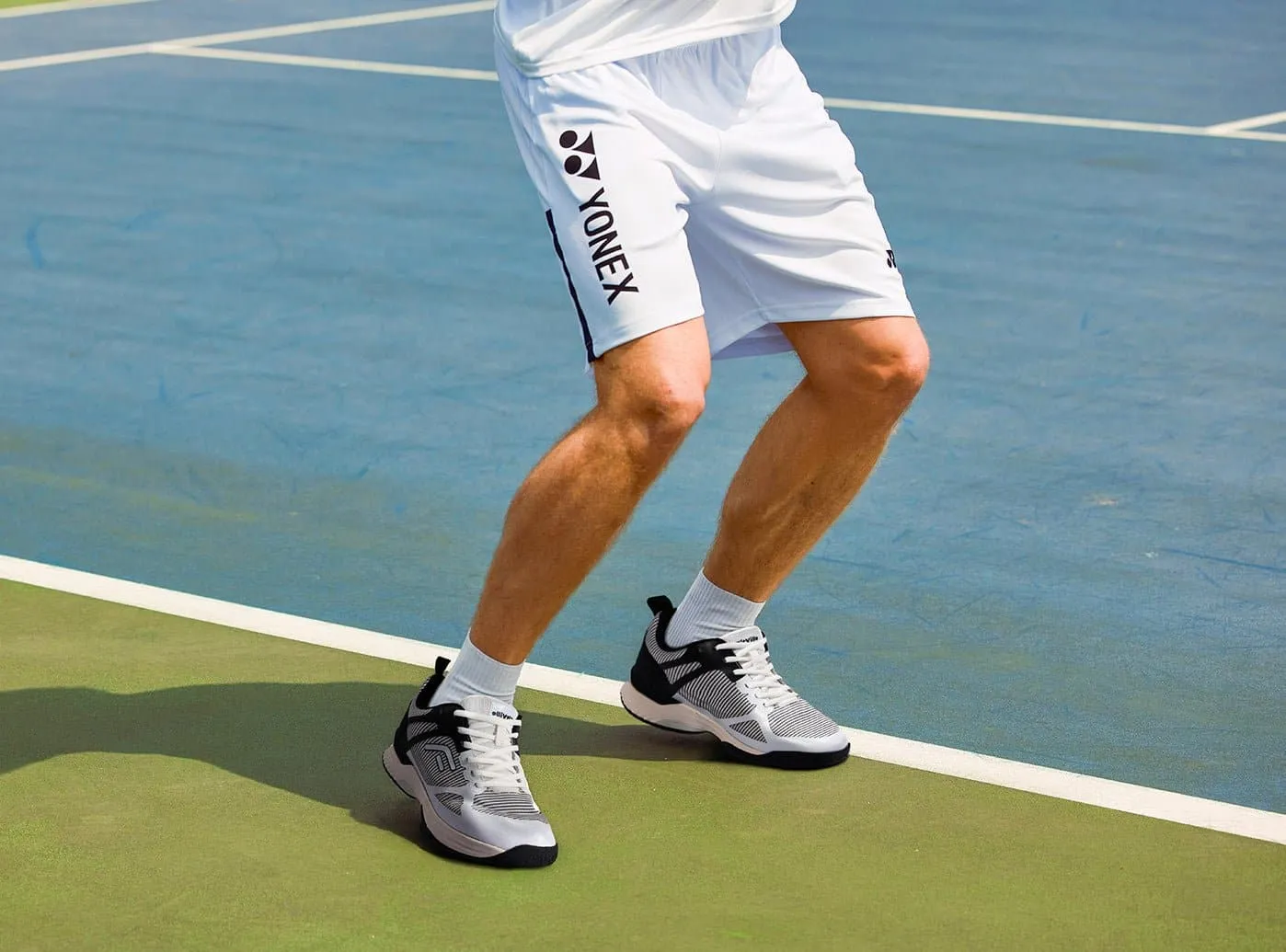 FitVille Men's Court Tennis Amadeus V7