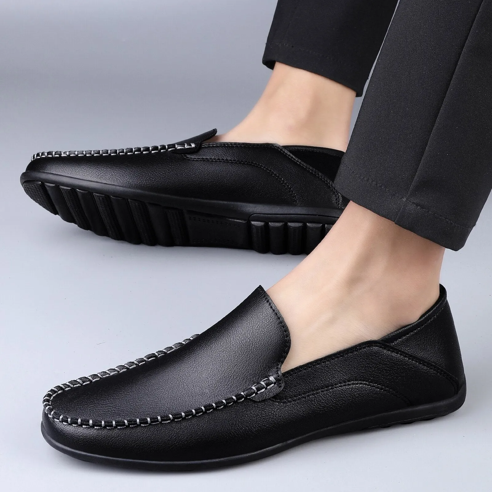 Spring/Autumn Men Casual Shoes Pu Leather Luxury Brand Fashion Breathable Slip on Soft Moccasins Designer Driving Shoes 38-47